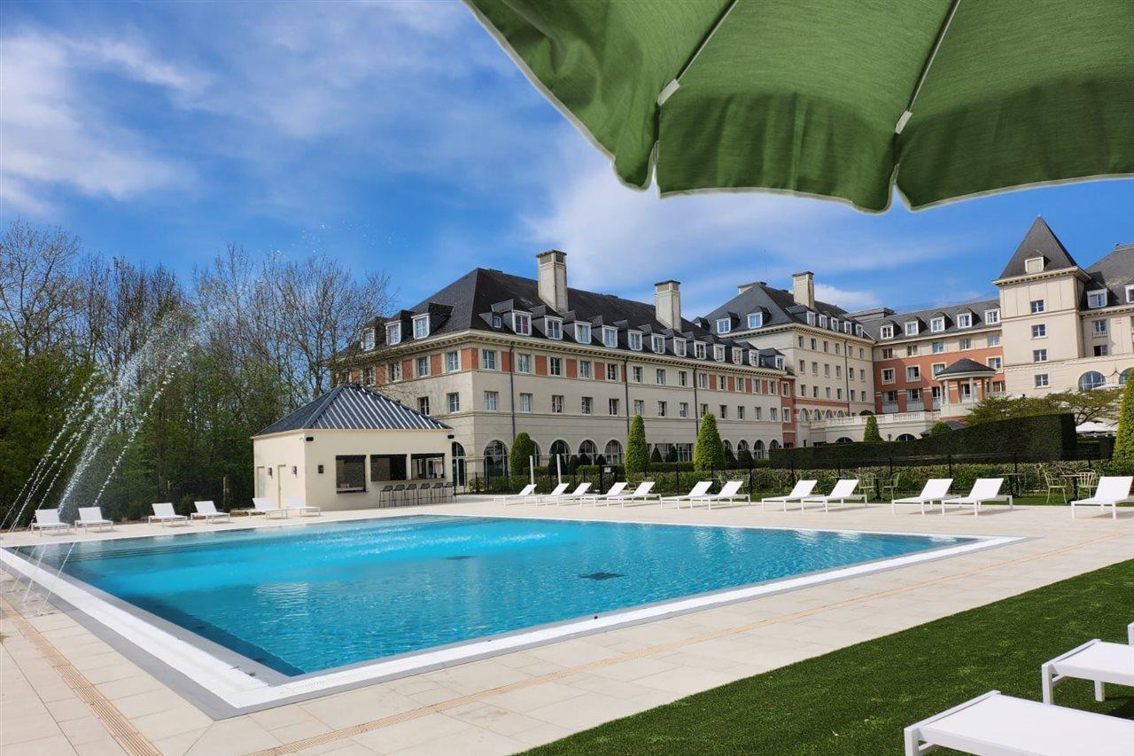 Dream Castle Hotel Marne La Vallee Magny-le-Hongre Extérieur photo